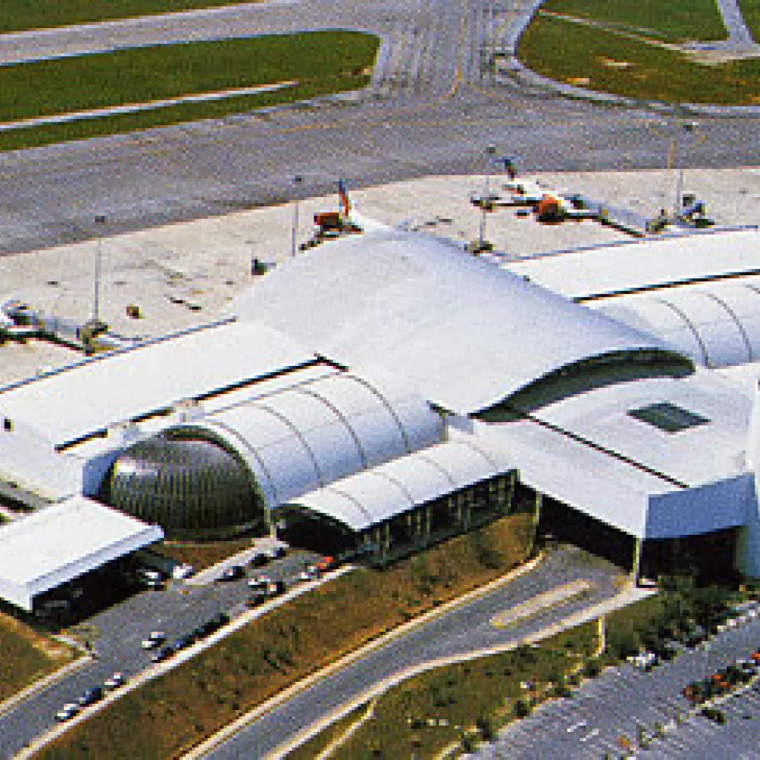 ENCONTRO - Latam e Fraport discutem hub no CE   