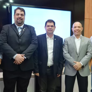 Diretoria trata de pleitos da categoria com secretário Mauro Filho