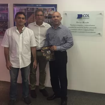 Diretores da AUDITECE fazem visita à CDL