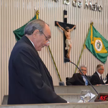 Auditores Fiscais recebem comenda em sessão solene da Assembleia Legislativa