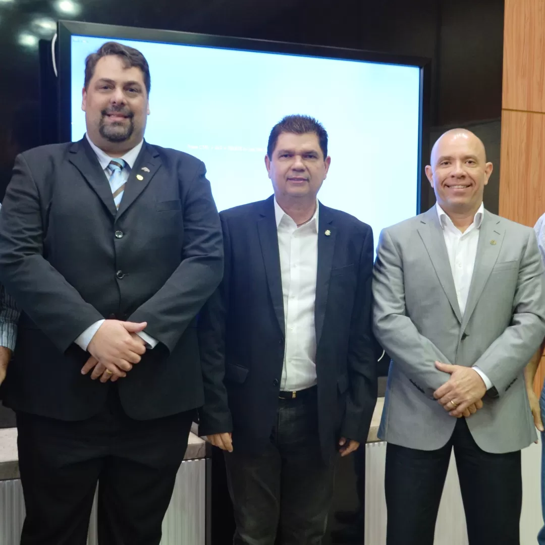 Diretoria trata de pleitos da categoria com secretário Mauro Filho